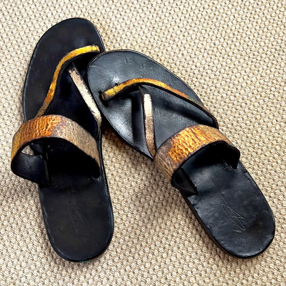 Unbranded Italian Sandal. View 3